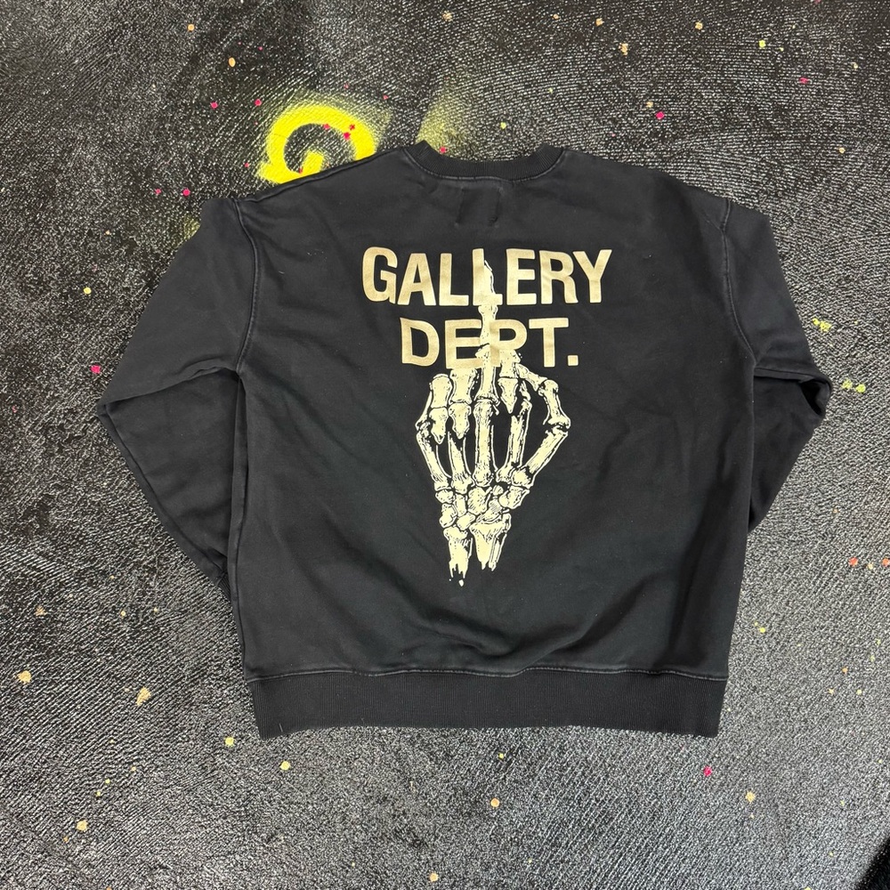Gallery Dept Black Crewneck Sweater with Graphic Design